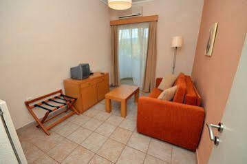 Sunrise Hotel Apartments Ypsos Dış mekan fotoğraf